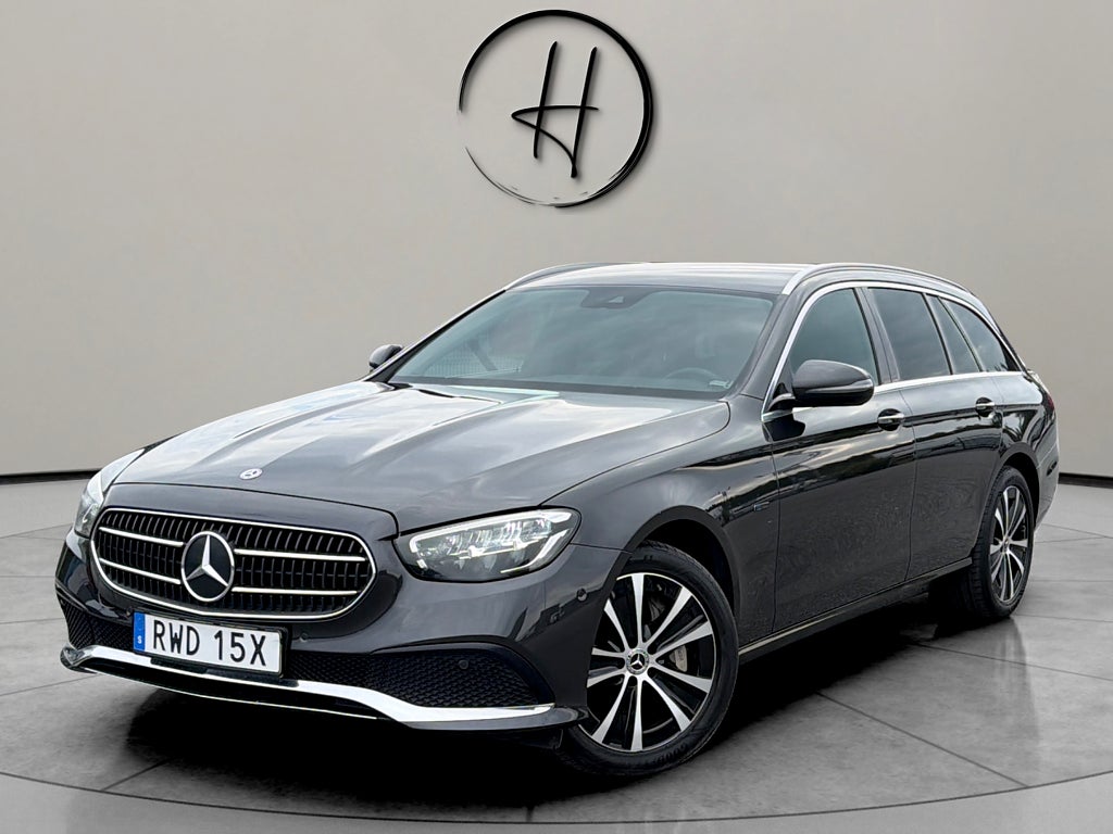 Mercedes-Benz E 300de 4MATIC Widescreen Kamera Ambient belysning*SE-UTR