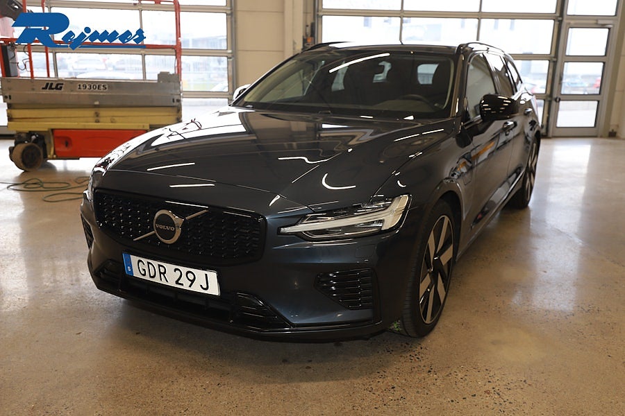 Volvo V60 T6 Plus Dark Edition