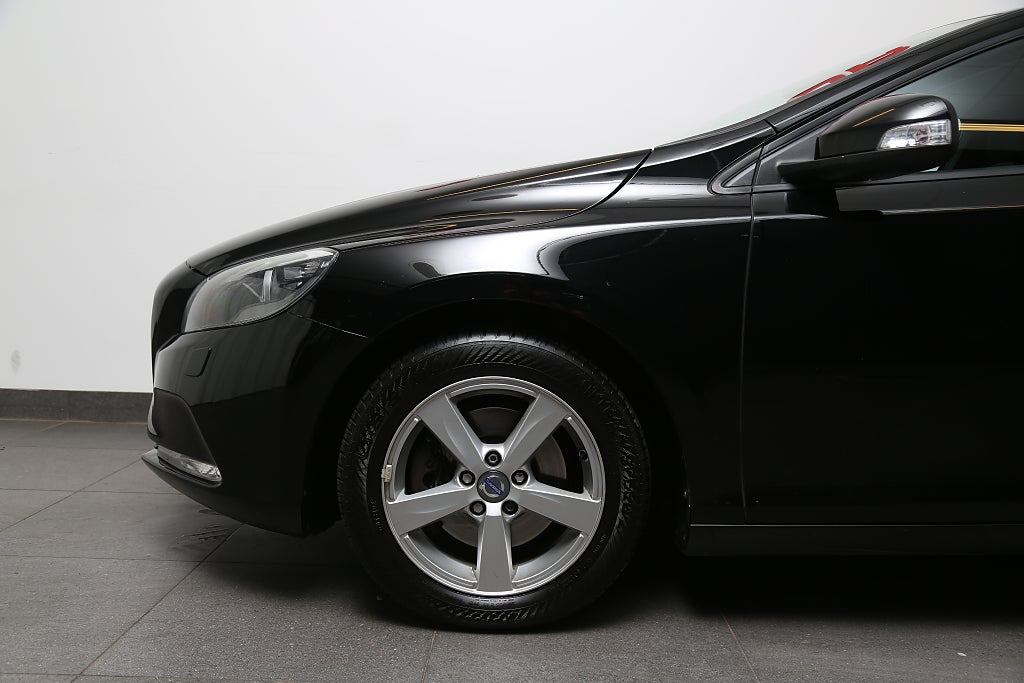 Volvo V40 T2 120hk Kinetic 1ägare Värmare 2014