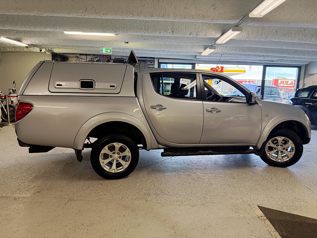 Mitsubishi L200 Dobbelcab 2.5 4x4 Automatisk, 5-trinn, 178hk, 2010