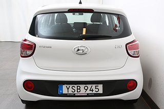 Halvkombi Hyundai i10 7 av 19