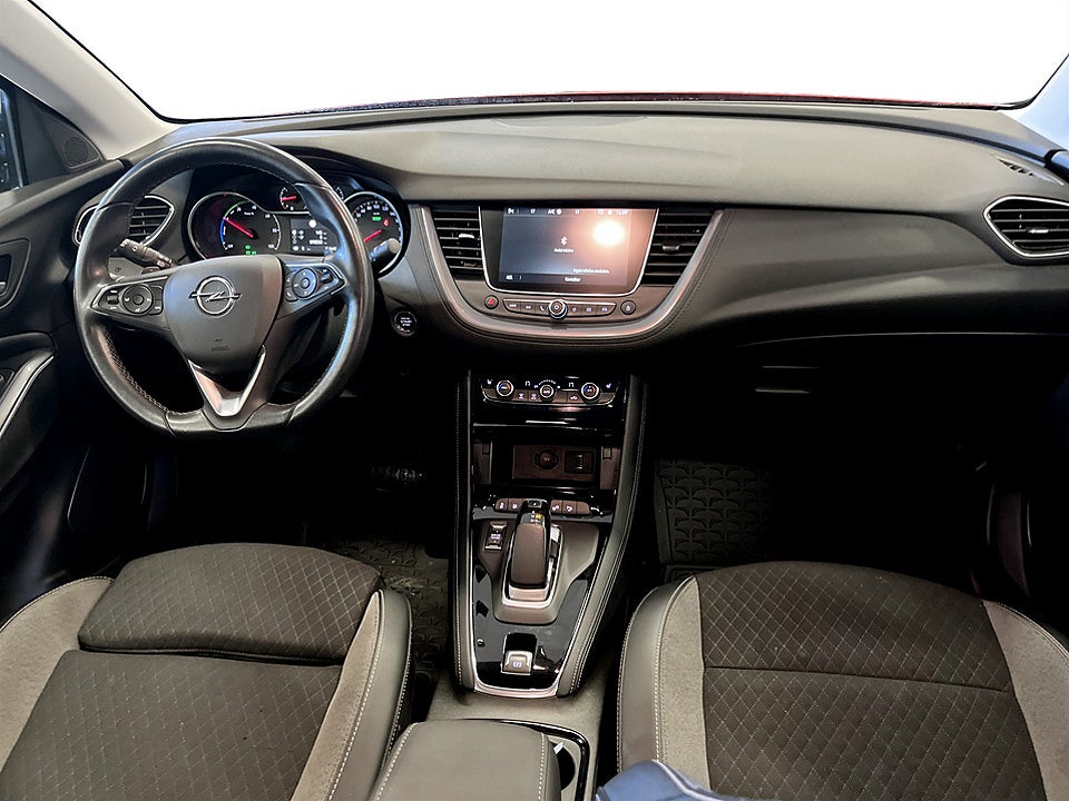 Bild på Opel Grandland Designline PHEV 300hk Aut AWD KAMPANJRÄNTA 3,99%