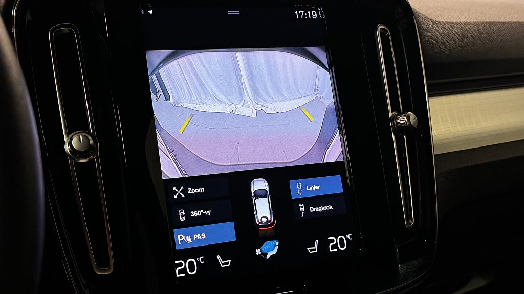 Volvo XC40 Recharge T4 211hk Plus Dark Drag 360-Kamera Elstolar bild 19