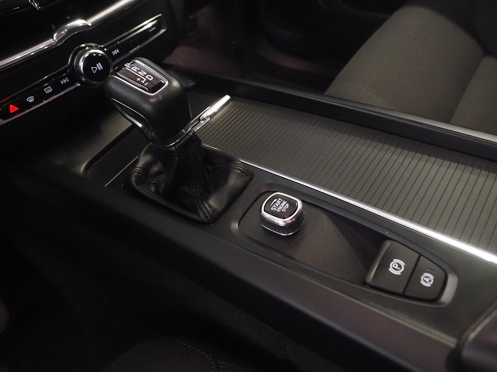 Volvo XC60 D4 AWD Advanced Edition Drag Kamera GPS Teknikpkt 2019