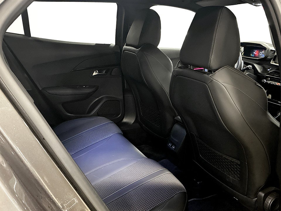 Bild på Peugeot 2008 GT-Line 1.2 PT 130hk Aut B-KAMERA CARPLAY