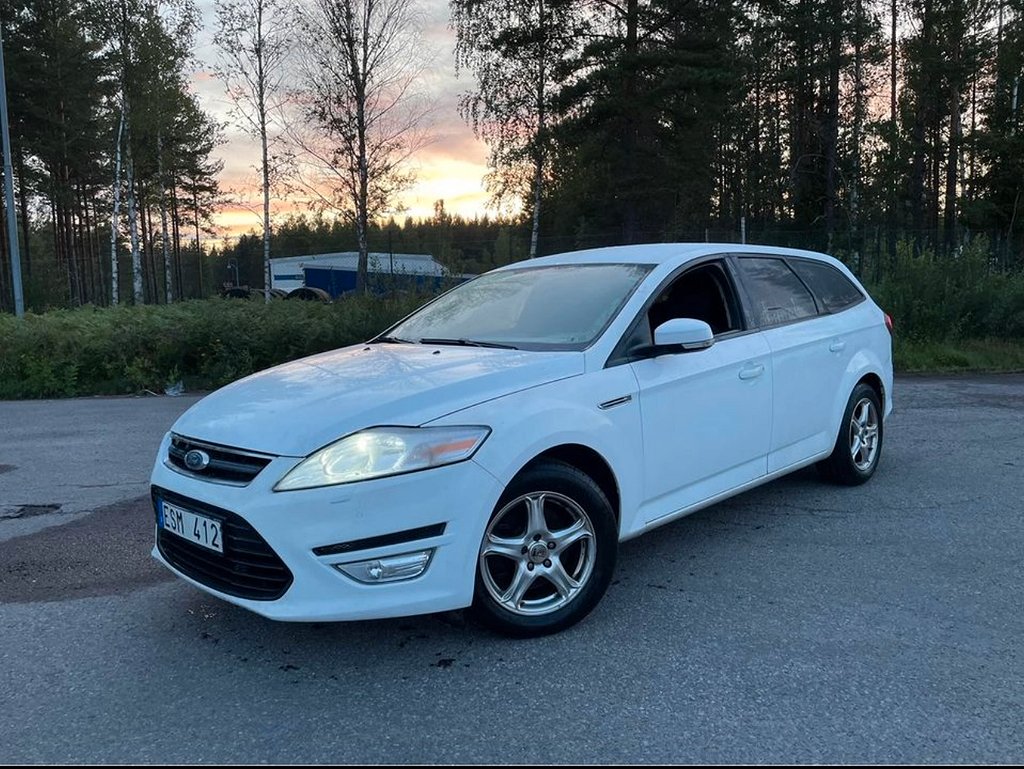 Ford Mondeo Kombi 2.0 TDCi Powershift Trend Euro 5