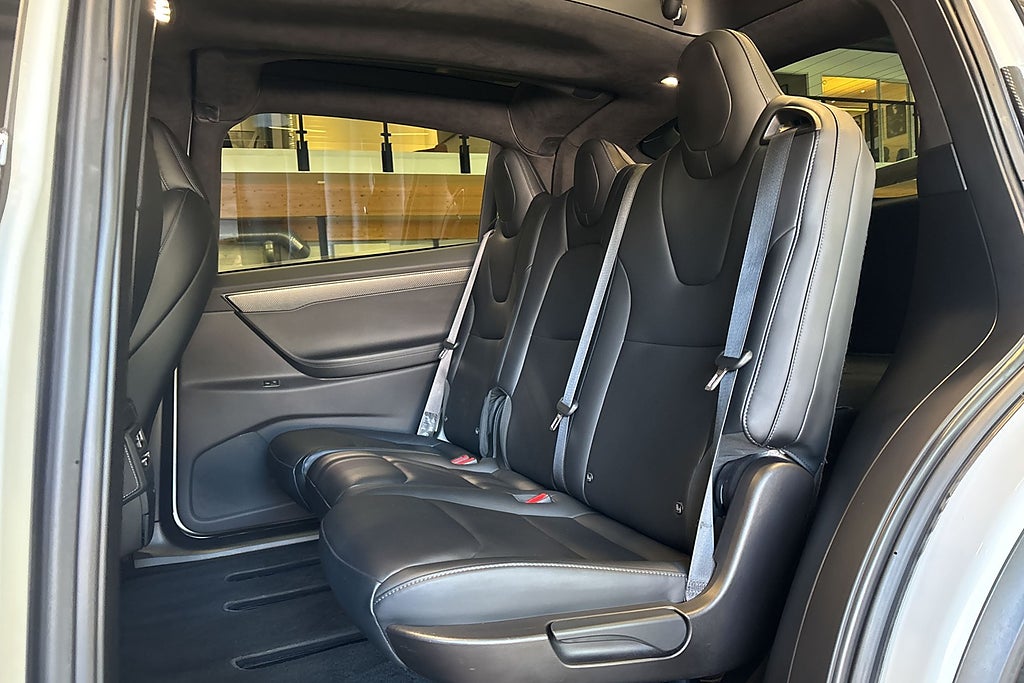 Tesla Model X Ludicrous Performance 7-sits 611hk