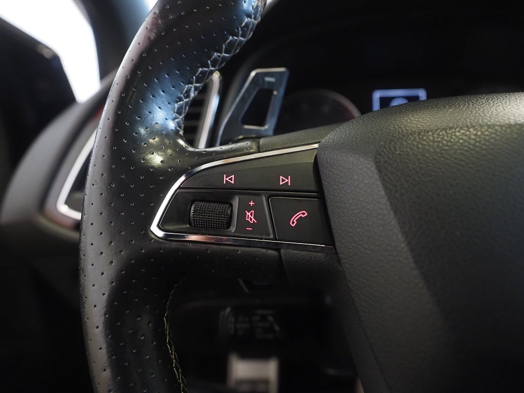 Seat Leon ST Cupra ST 2.0 TSI 300hk 4Drive |Pano|Backkamera|Milltek| 2018