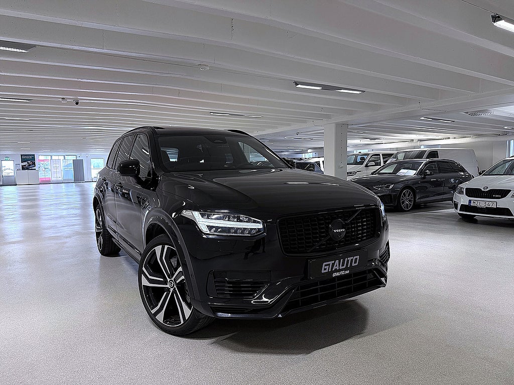 Volvo XC90 T8 AWD 456hk Ultimate Dark R-design 7 Sits Pano B&W 22"