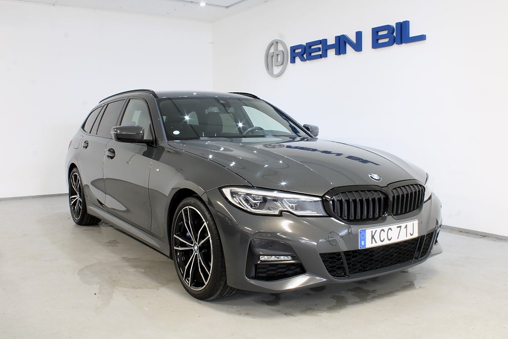 BMW 330i