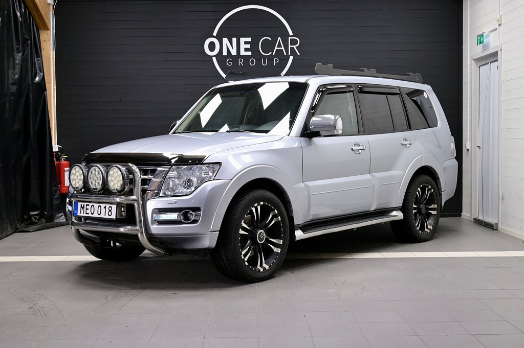 Mitsubishi Pajero 3.2 Di-D 4WD 7-sits Business Pano Drag Nybes Nyservad