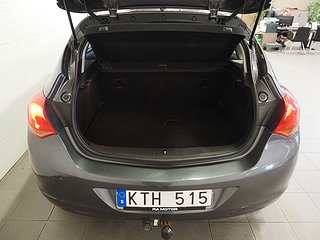Halvkombi Opel Astra 19 av 19