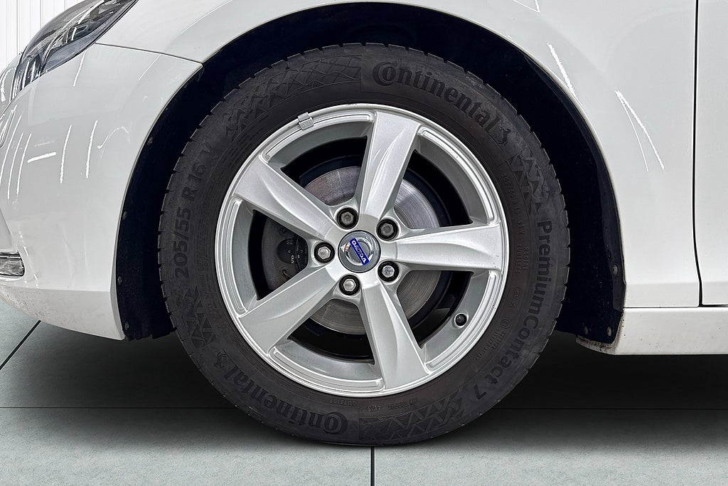 Volvo V40 2014