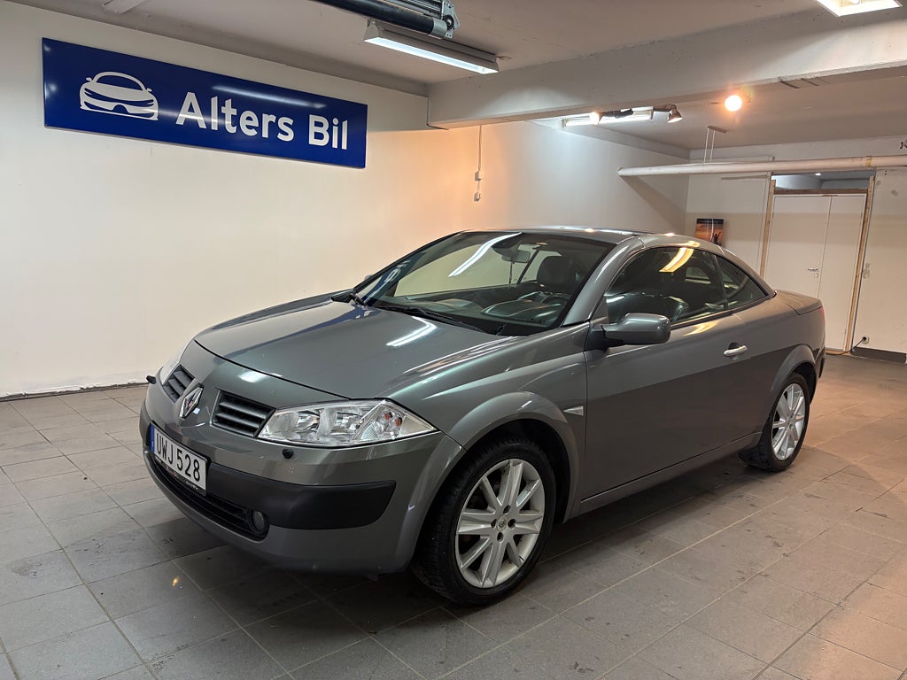 Renault Mégane 1.6  Cabriolet plåt tak fin skinn m.m(16000 mil)