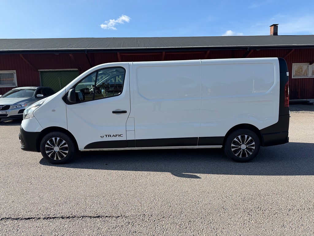 Renault trafic Skåpbil 2.7t 1.6 dCi Euro 6