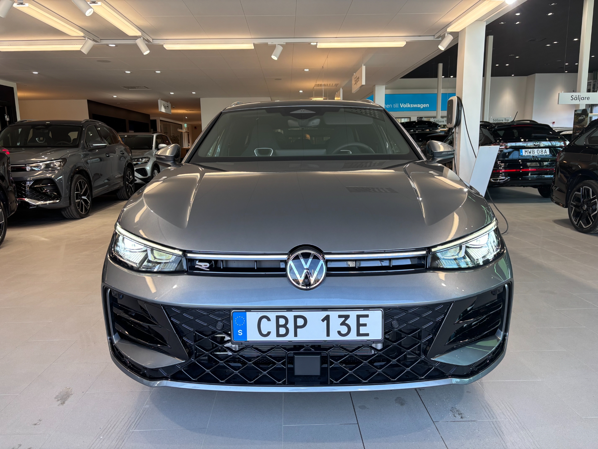 Volkswagen Passat eHybrid 272hk SWE EDT 2026, bild 2/59