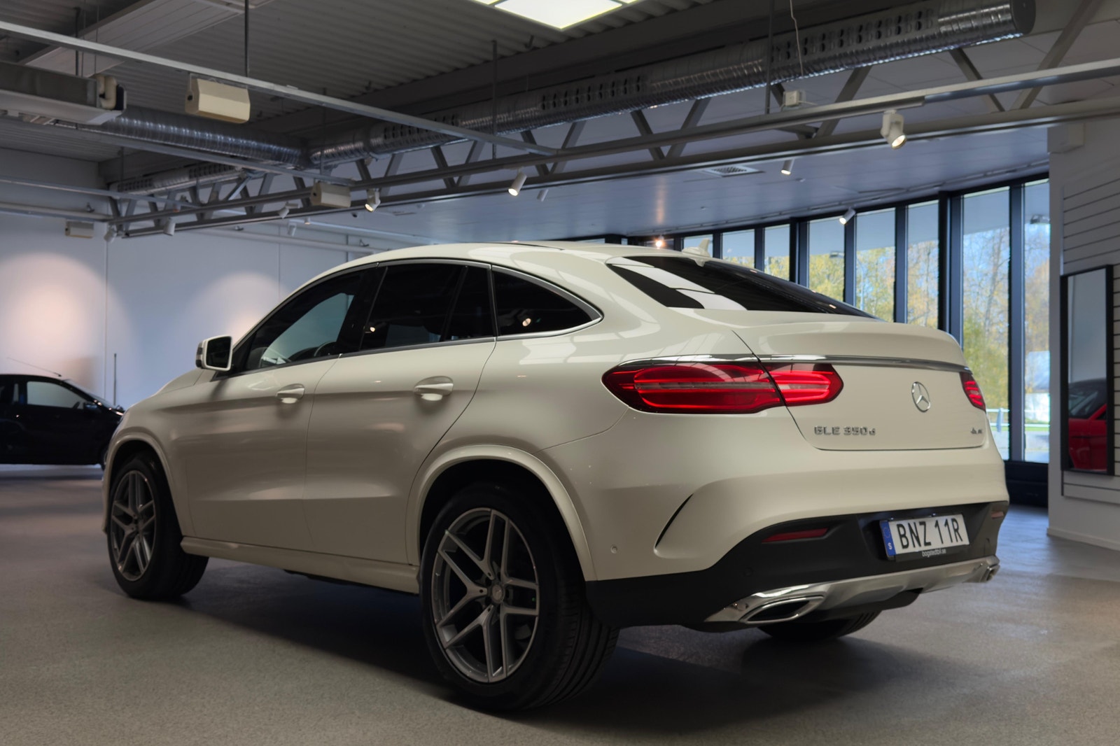 Mercedes-Benz GLE 350 d 4MATIC Coupé AMG Line|Pano|Drag|H/K 2019 - miniatyr 5