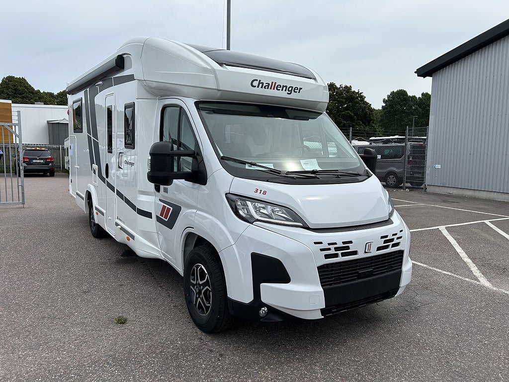 CHALLENGER 318 Queensbed Ultimate Edition M26 - Fiat Ducato 2.2L 140 HK Aut