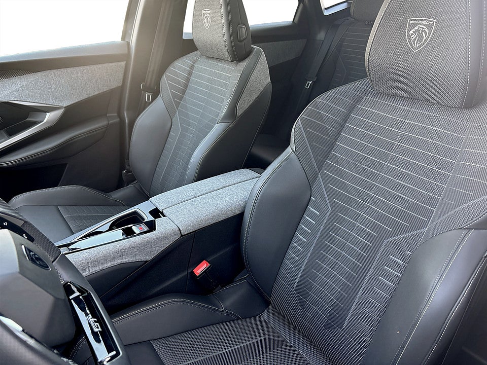 Bild på Peugeot 3008 GT Hybrid 145hk Aut B-KAMERA CARPLAY PANORAMA