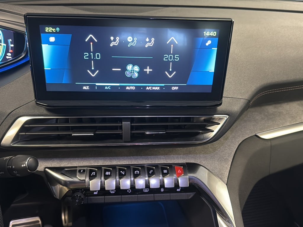 Peugeot 3008 HYBRID4 300 EAT GT