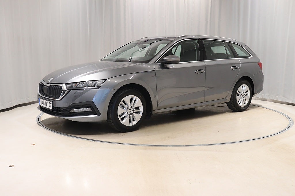 Skoda Octavia Combi 1.0 TSI 110hk Aut Drag Värmare Kamera 2024