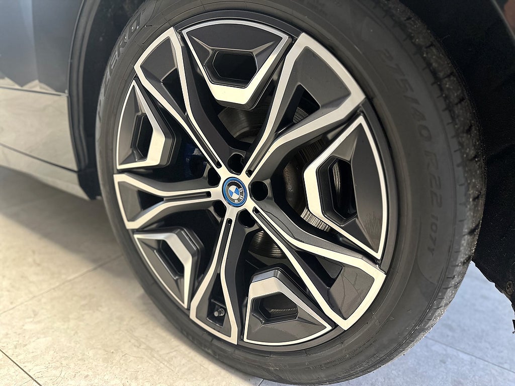 BMW iX xDrive50 /B-Kamera/360/NAV/DRAG/H/K/PANO/4.99%