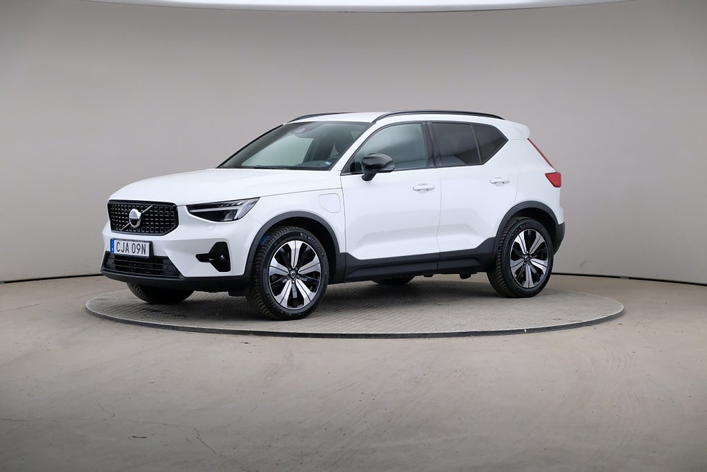 Volvo XC40 Recharge T4 211hk Plus Dark Klimat Drag