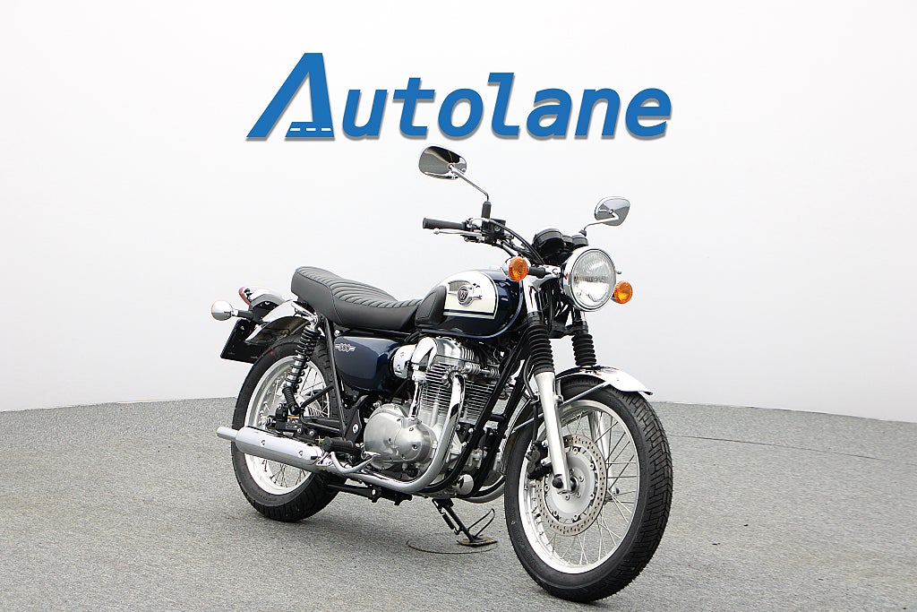 Kawasaki W800 *Endast 613mil!, Nyservad, Nya Däck 
