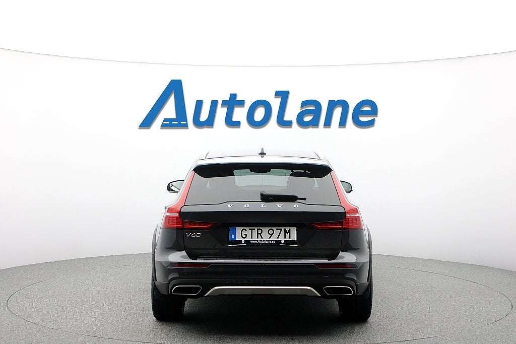 Volvo V60 Cross Country D4 AWD B&W, 360°,  Skinn, 20", Drag, HUD, BLIS
