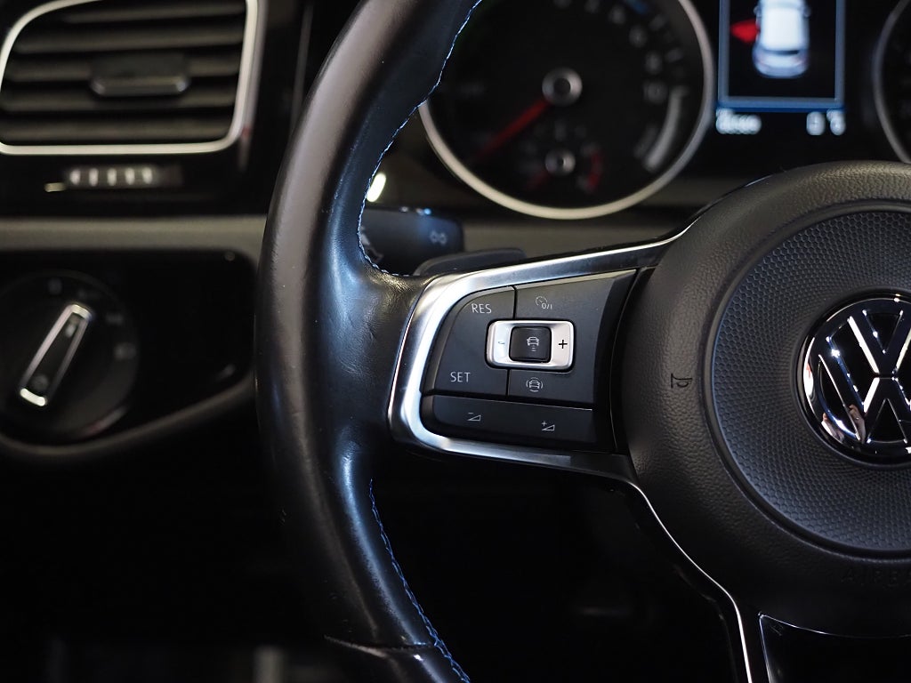 Volkswagen Golf GTE 1.4 TSI 204hk Plug-In Hybrid | Värmare | 2020