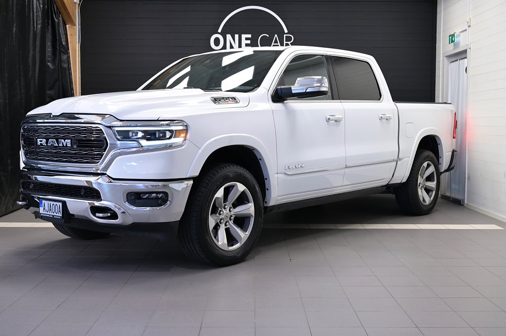Dodge RAM 1500 3.0 V6 EcoDiesel 4x4 MOMS Limited Nyservad 1 brukare