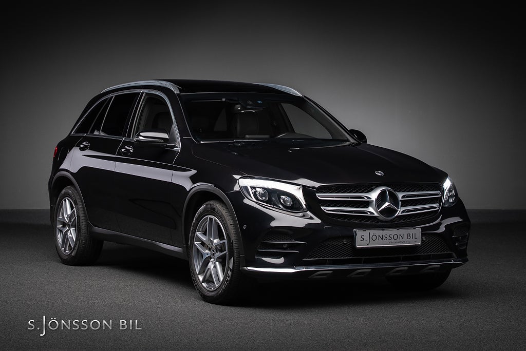 Mercedes-Benz GLC 220d AMG 4MATIC / Dragkrok / Värmare / Pano