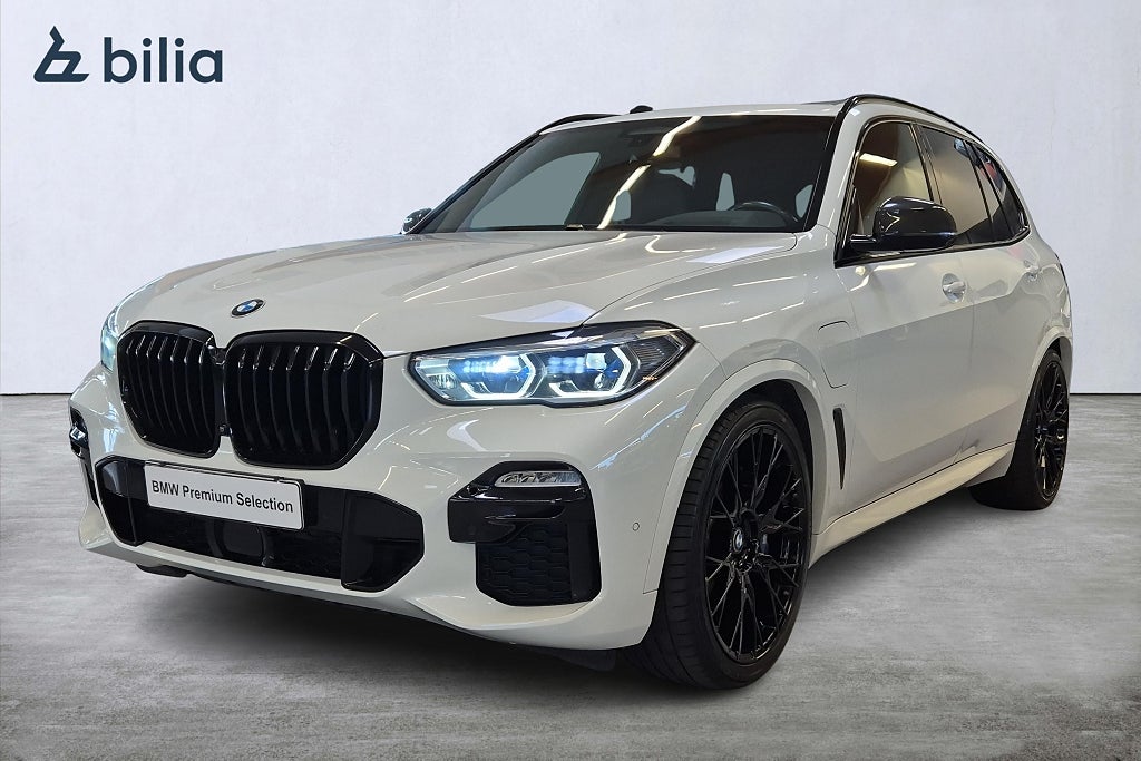 BMW X5 xDrive45e M Sport Komfortstolar Laser 360 Kamera Drag 