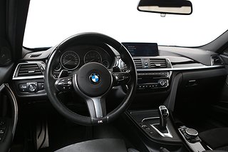 Sedan BMW 330 15 av 28