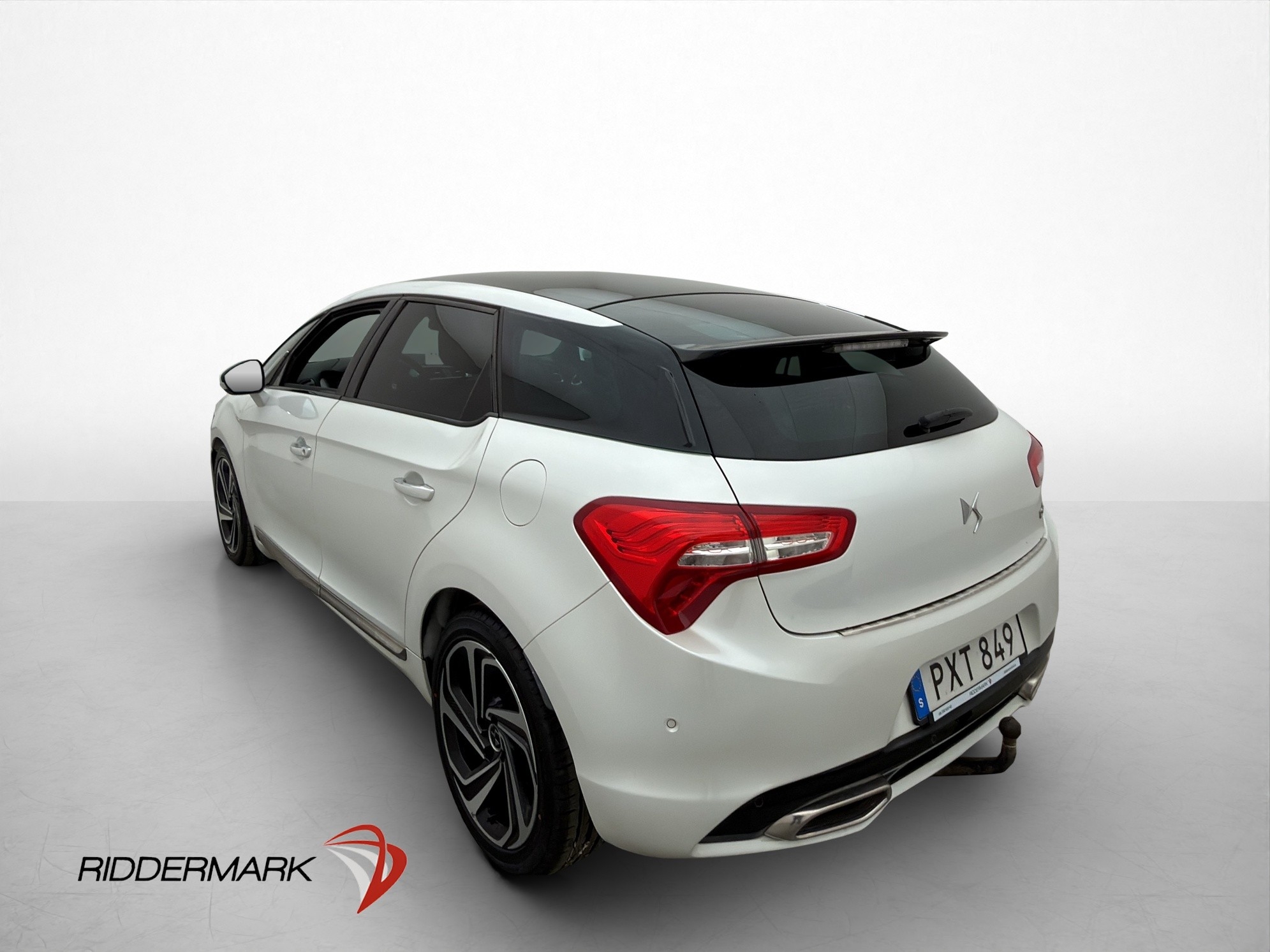 DS 5 BlueHDi 181hk 2015, photo 6/67