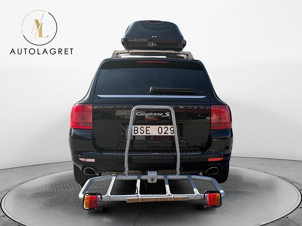 Porsche Cayenne 2006 - miniatyr 5