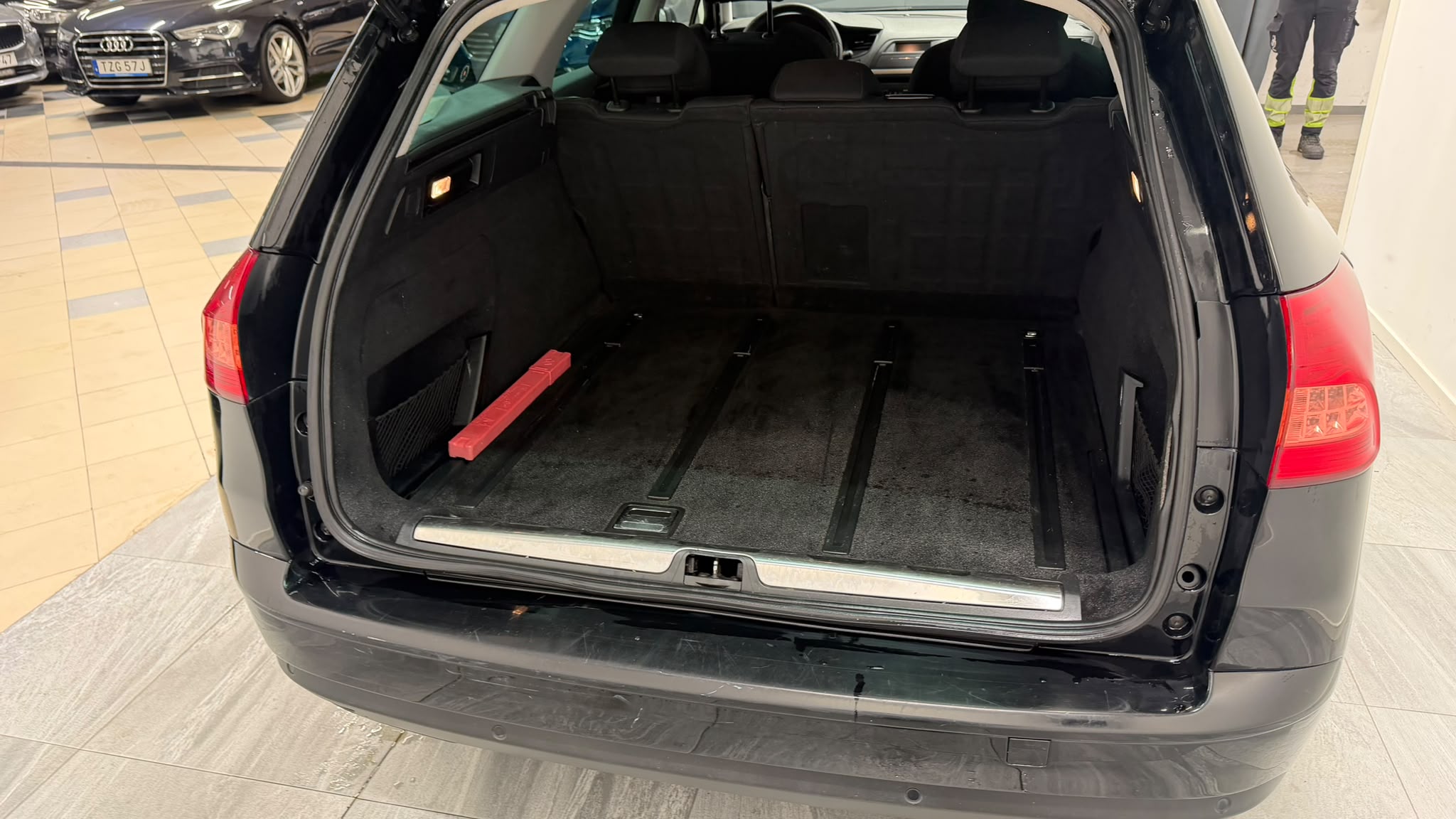 Citroen C5 Tourer 2.0 Bioflex 2009, bild 6/10