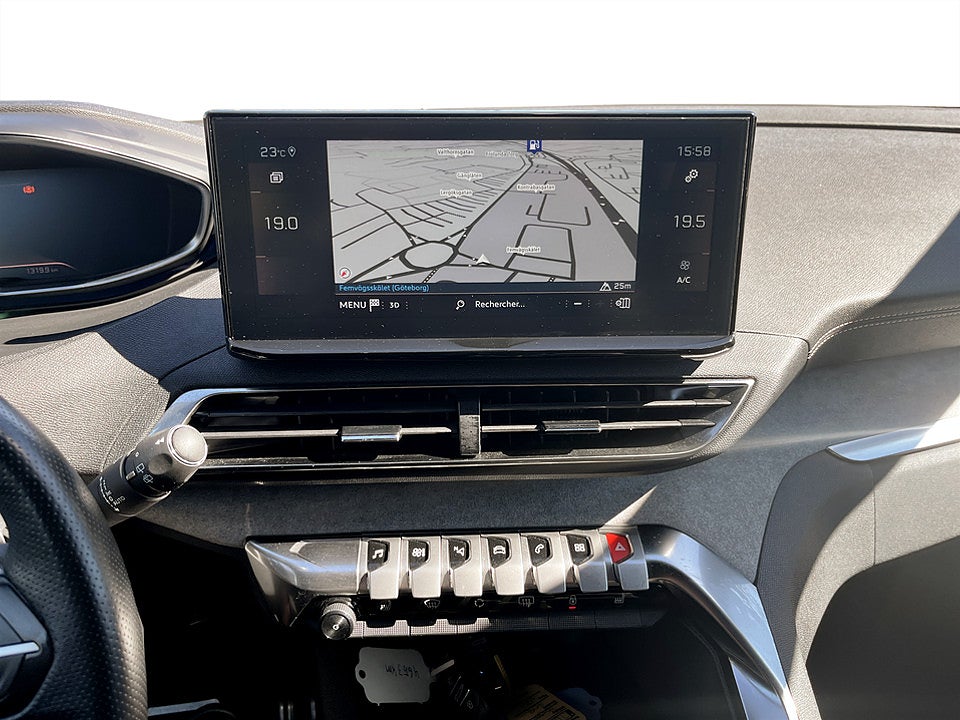 Bild på Peugeot 5008 GT 1.2 PT 130hk Aut 7-SITS B-KAMERA CARPLAY