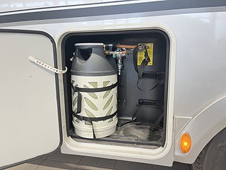 Husbil-halvintegrerad Adria CORAL SUPREME 670 SL 8 av 25