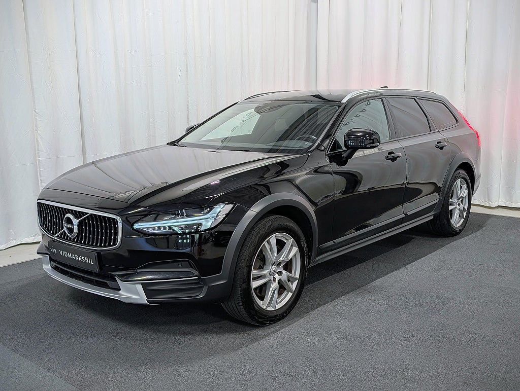 Volvo V90 Cross Country D4 AWD Geartronic Momentum|Drag|Värmare|