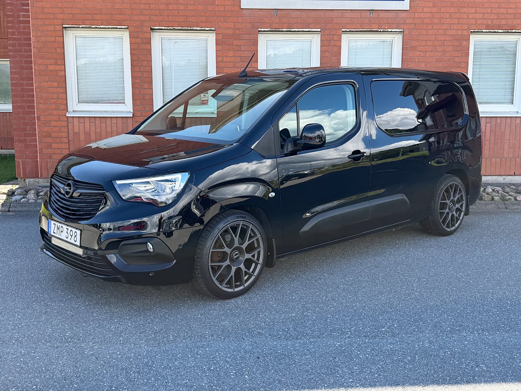 Opel Combo Cargo XL 1.5 PDC Drag 3-sits Lång Moms GPS