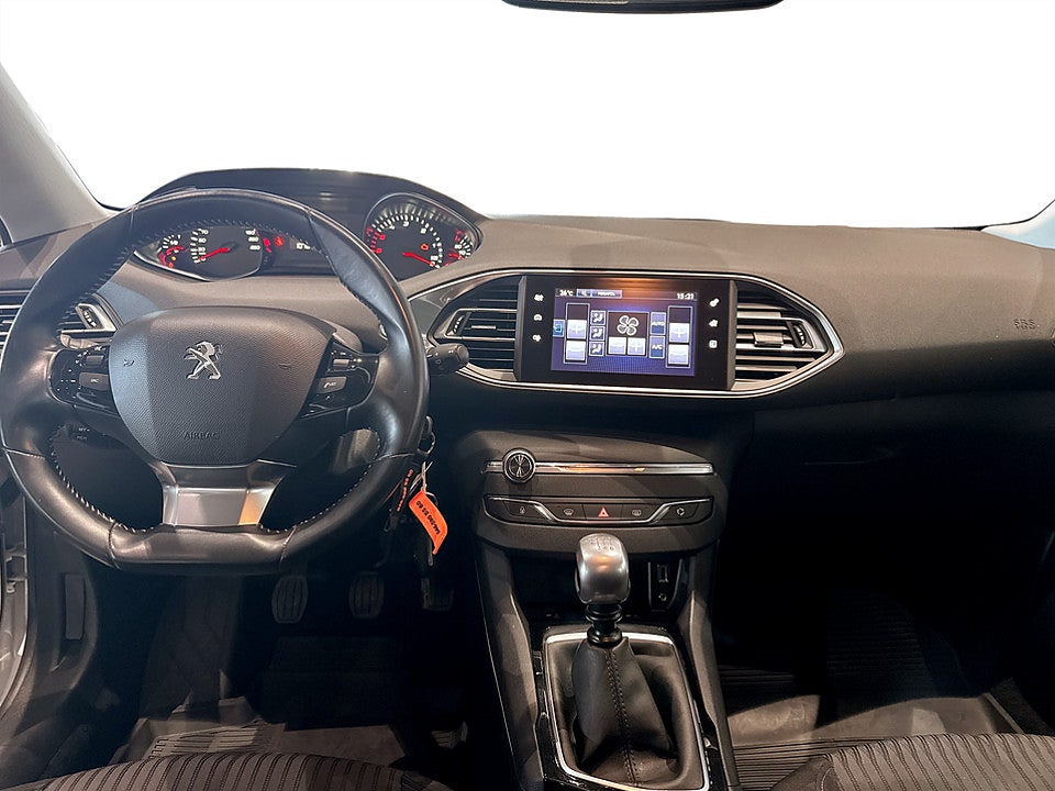 Bild på Peugeot 308 SW Active 1.6 BHDi 120hk BACKSENSORER