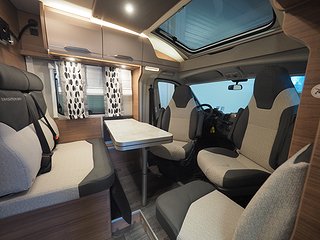 Husbil-halvintegrerad Knaus 650 Van Ti MEG Vansation 9 av 18