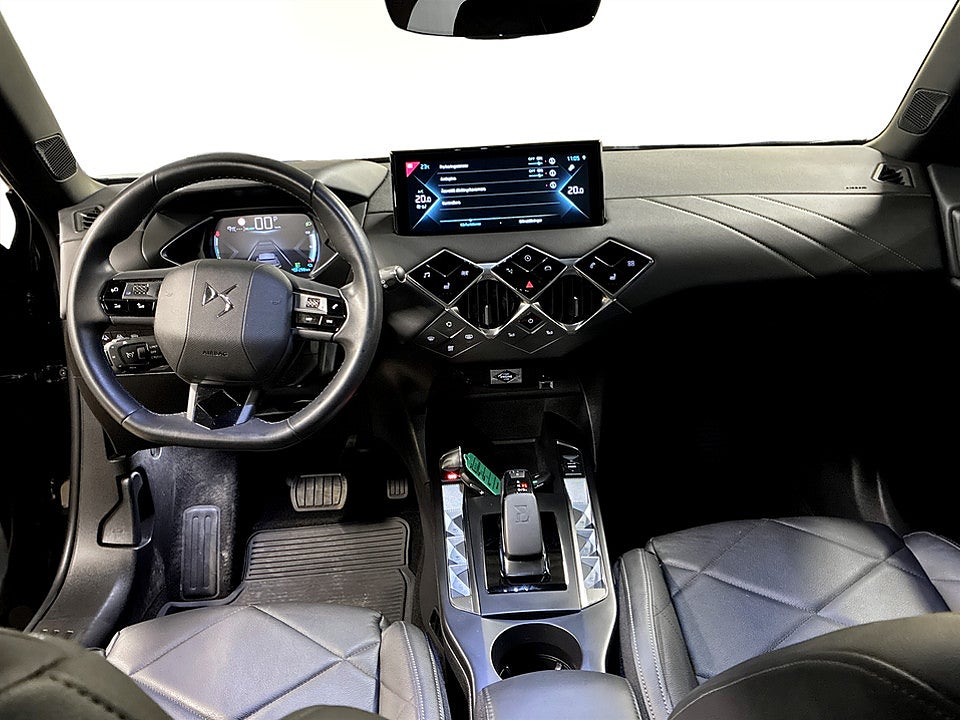 Bild på DS 3 Crossback E-TENSE Exclusive 136hk Aut - HELSKINN, GPS