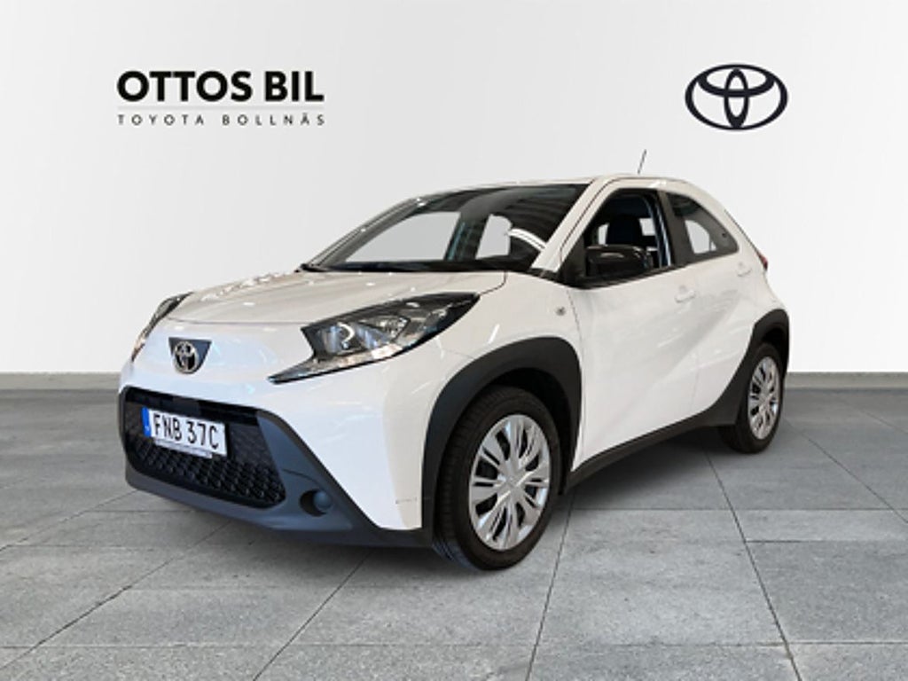 Toyota Aygo X 1.0 VVT-i CVT, 72hk - Play / Backkamera, Adaptivf...