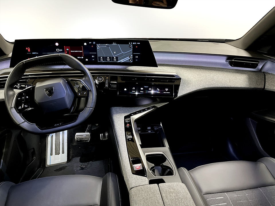 Bild på Peugeot 5008 GT Hybrid 145hk Aut 7-SITS B-KAMERA CARPLAY