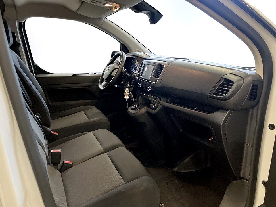 Bild på Opel Vivaro Business 2.0 BHDi 145hk Aut L3 DRAG P-SENSORER