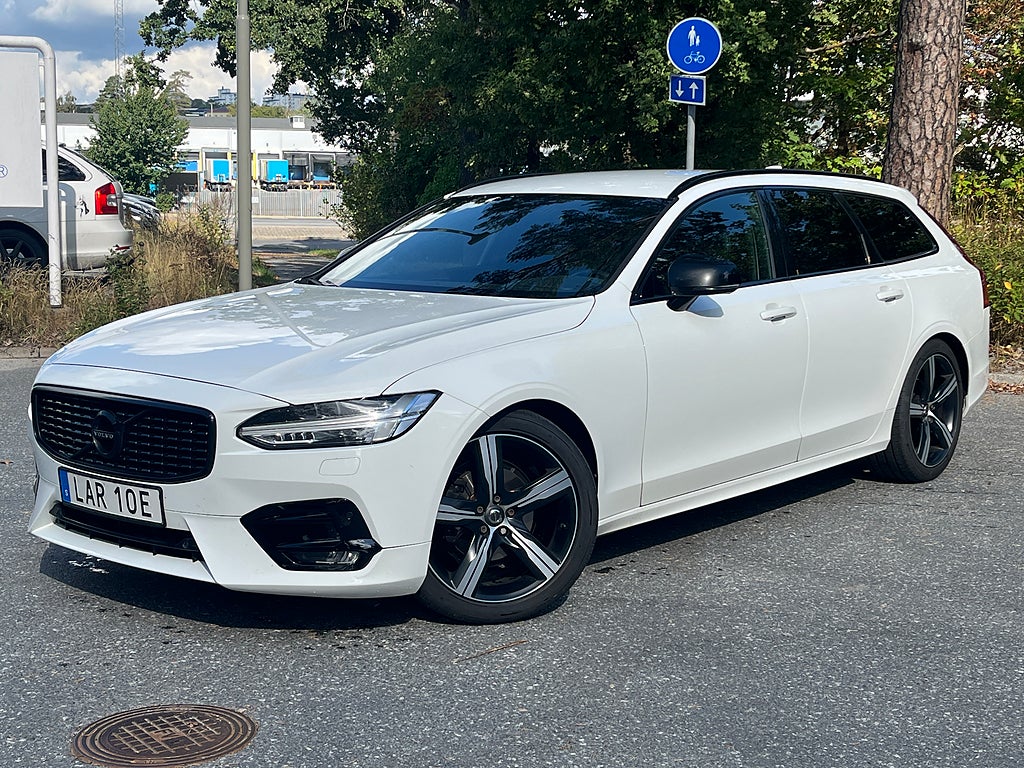 Volvo V90 R-Design