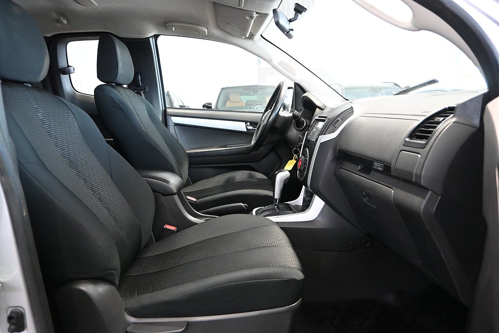 Isuzu D-Max 2019 - miniatyr 10