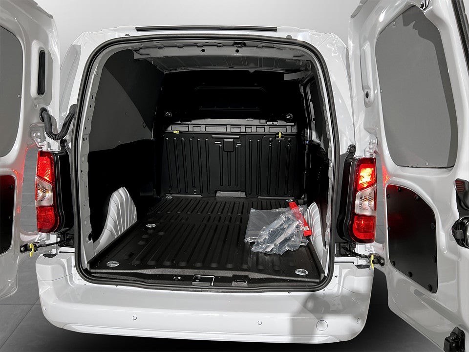 Bild på Peugeot Partner Plus 130hk Aut L2 - EDITION! SERVICE & VINTERHJUL INGÅR